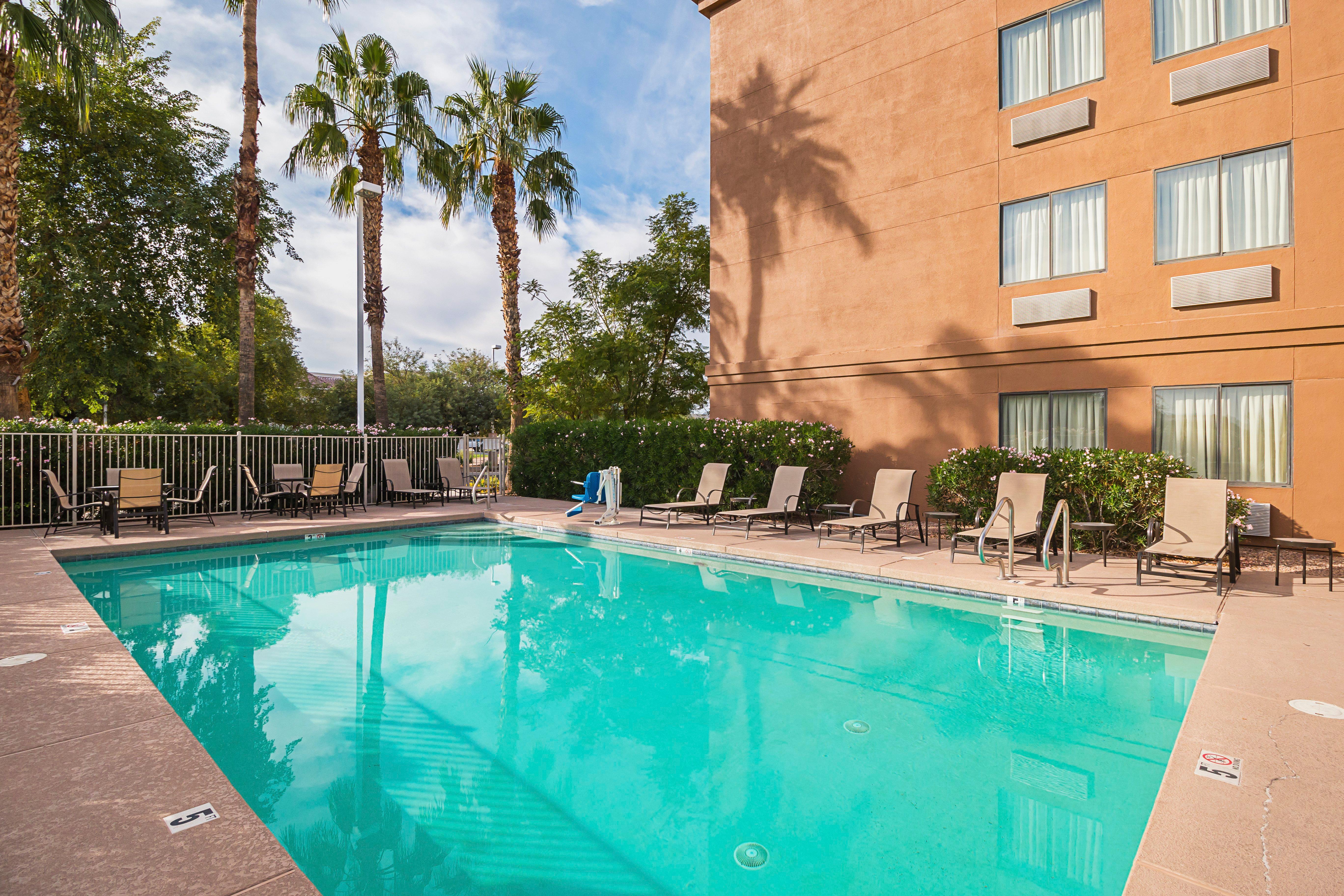 Red Roof Inn Plus + Phoenix West Exterior foto